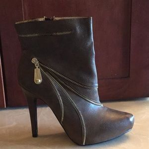 Deleon ankle boots